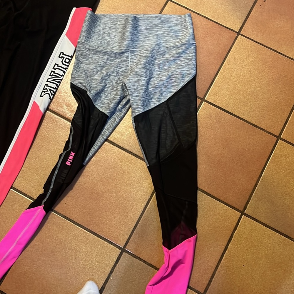 Pink leggings - Picture 2 of 2